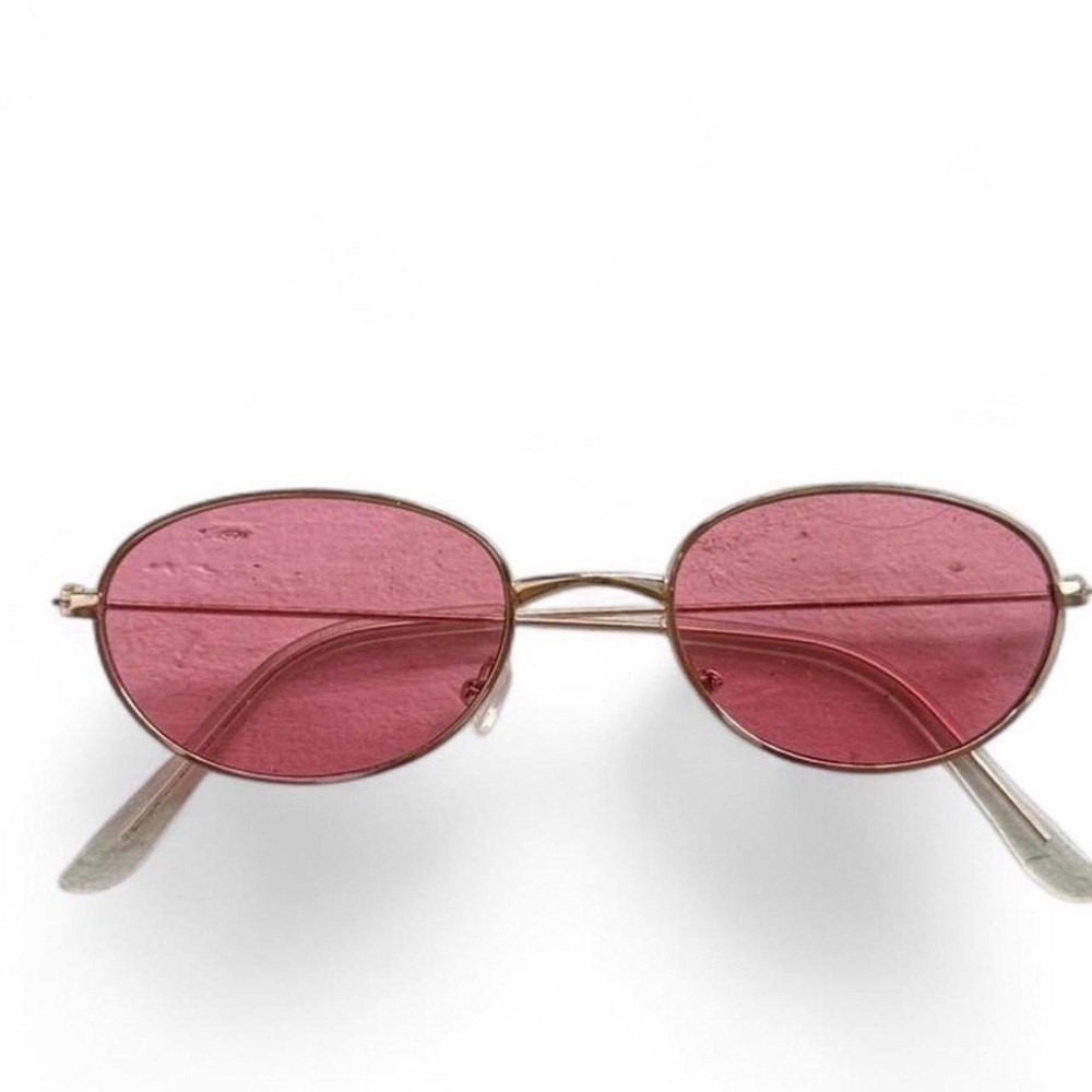 Y2K Inspired Pink Tinted Oval Gold Wire Frame Sunglasses